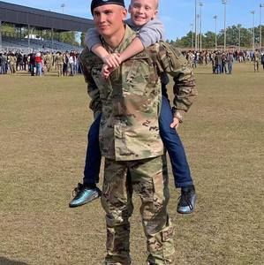 Meet your Posher, Justin